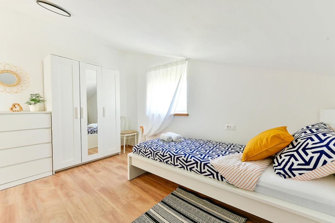 Apartment Aura Poreč Extérieur photo