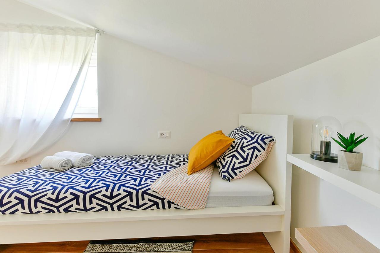 Apartment Aura Poreč Extérieur photo